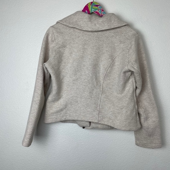 CAbi cropped moto jacket size M Style 913 - Picture 7 of 7